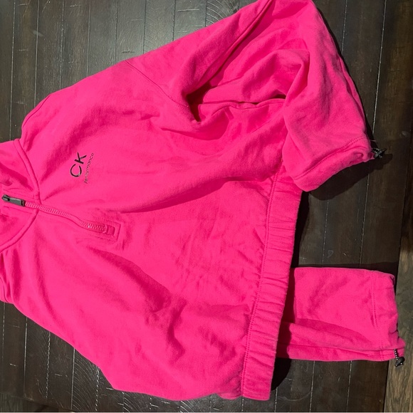 Calvin Klein Crop Sweatshirt - Picture 5 of 6